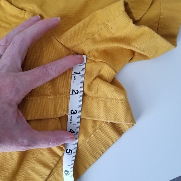J Crew 3.5" Classic Chino Short Golden Marigold Size 4 - Picture 5 of 12